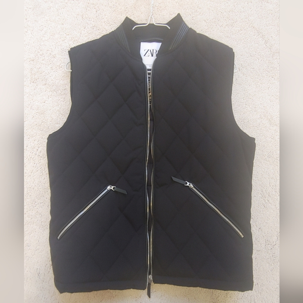 *Like New* Zara Black Quilted Vest